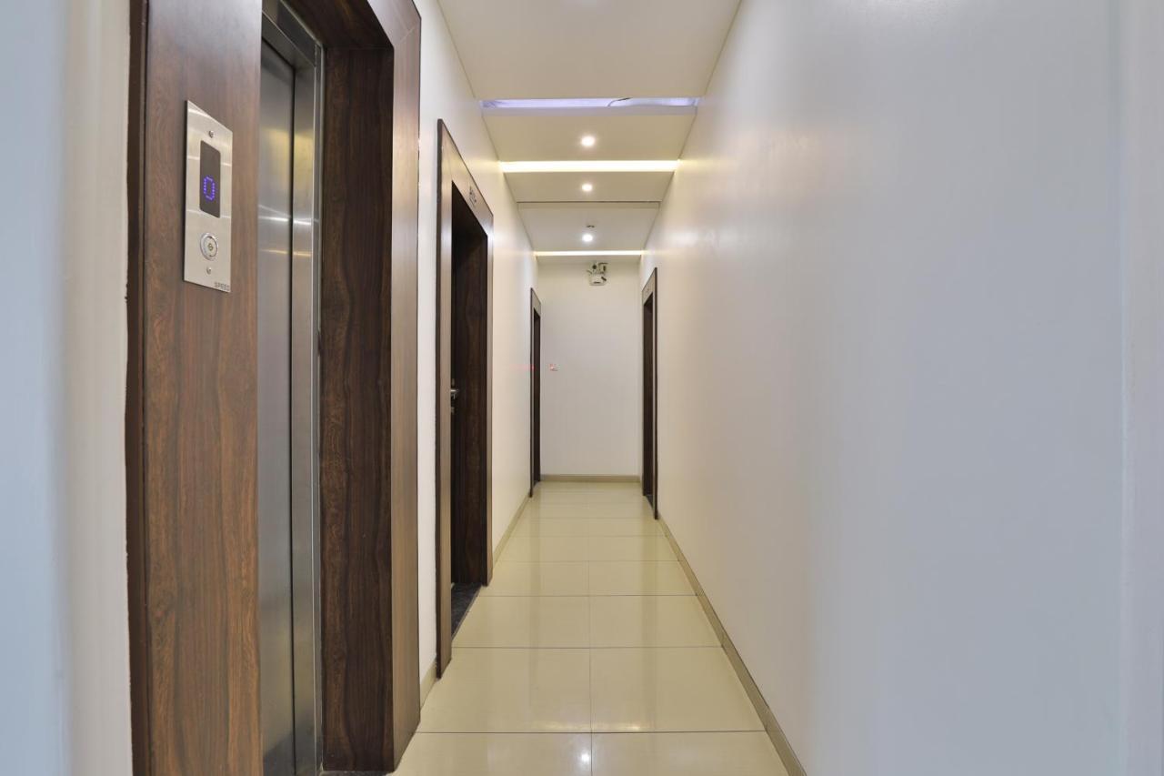 Hotel Planet Vadodara Exterior photo